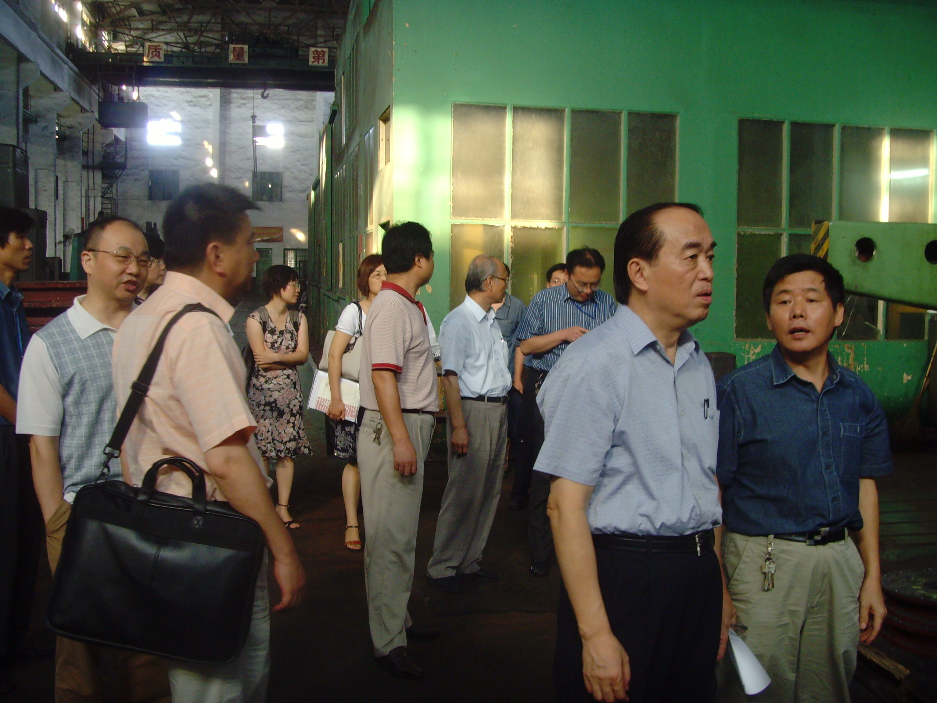 抓落實，求突破，謀發展